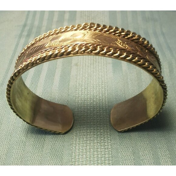 Etched Brass Cuff Bracelet Wide Boho Statement Cuff with Chain Border Vintage - Picture 4 of 11